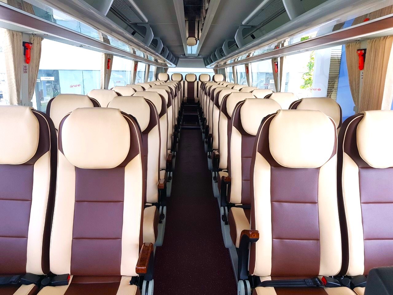 [2026] Bảng giá thuê xe 45 chỗ tại Gia Lai