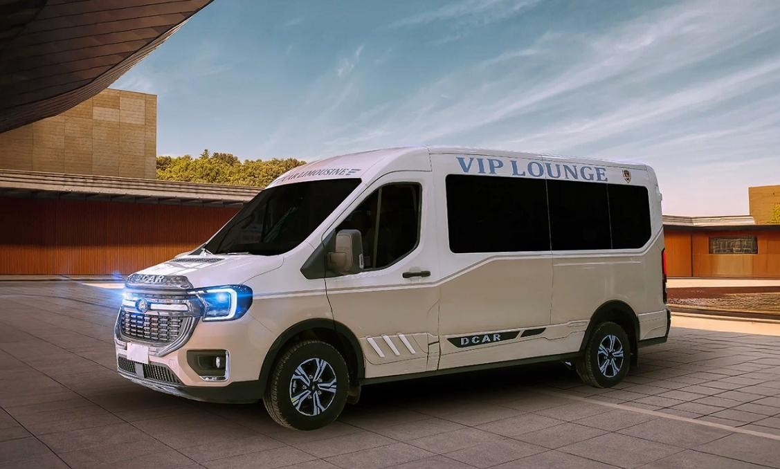 [2026] Bảng giá thuê xe limousine 9 chỗ tại Núi Thành