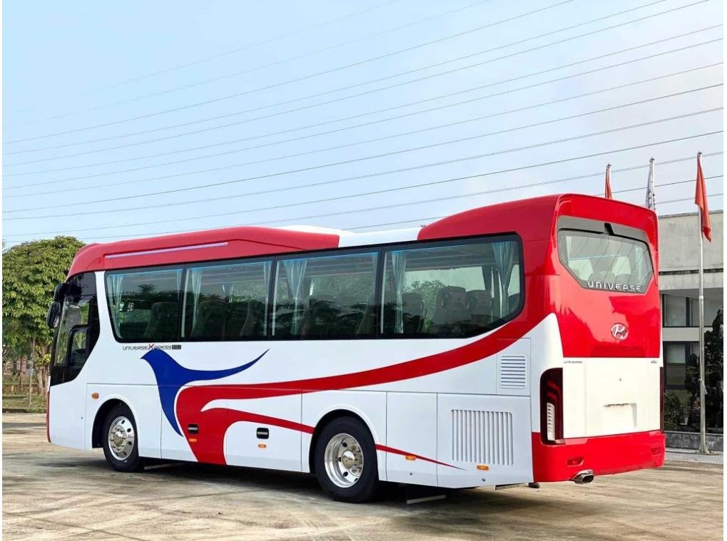 [2026] Bảng giá thuê xe 29 chỗ Gia Lai: Xe đời mới, Giá rẻ, Uy tín