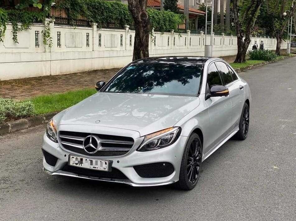 Cho thuê xe 4 chỗ Núi Thành – Chu Lai có tài xế | Giá 2026